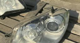 Фары передние Тауран фара 2006-2010 за 45 000 тг. в Алматы