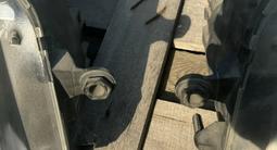 Фары передние Тауран фара 2006-2010 за 45 000 тг. в Алматы – фото 5