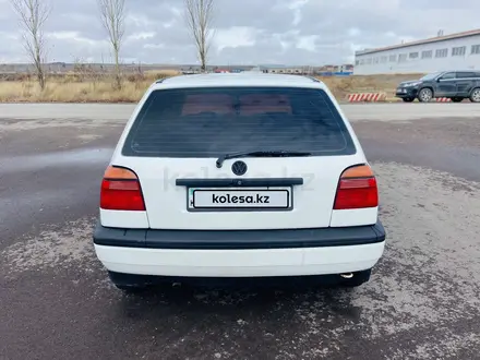 Volkswagen Golf 1993 года за 1 515 000 тг. в Караганда – фото 4