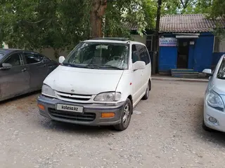Nissan Serena, 1996