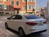 Kia Rio 2015 года за 4 900 000 тг. в Актау – фото 2