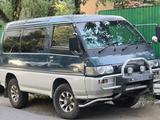 Mitsubishi Delica 1993 годаfor1 700 000 тг. в Алматы