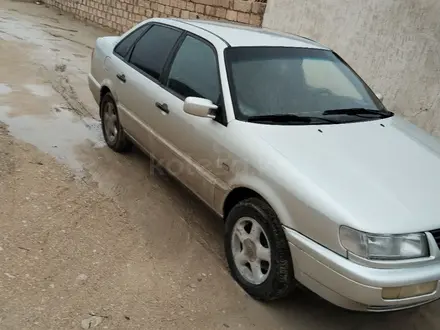 Volkswagen Passat 1996 года за 1 400 000 тг. в Жанаозен – фото 3