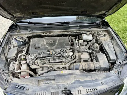 Toyota Camry 2021 года за 12 875 000 тг. в Алматы – фото 25