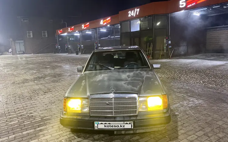 Mercedes-Benz E 230 1990 годаүшін1 450 000 тг. в Алматы