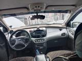 Nissan Almera Tino 2001 годаүшін2 300 000 тг. в Усть-Каменогорск – фото 5
