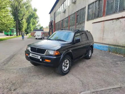 Mitsubishi Montero Sport 2000 года за 5 200 000 тг. в Алматы – фото 2