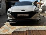 Hyundai Elantra 2021 года за 10 100 000 тг. в Павлодар – фото 2