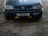 Volkswagen Golf 1994 годаfor1 200 000 тг. в Актобе