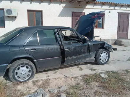 Mercedes-Benz E 230 1991 года за 500 000 тг. в Туркестан