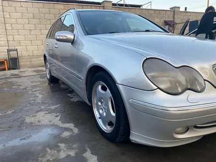 Mercedes-Benz C 240 2001 года за 3 750 000 тг. в Жаркент – фото 3