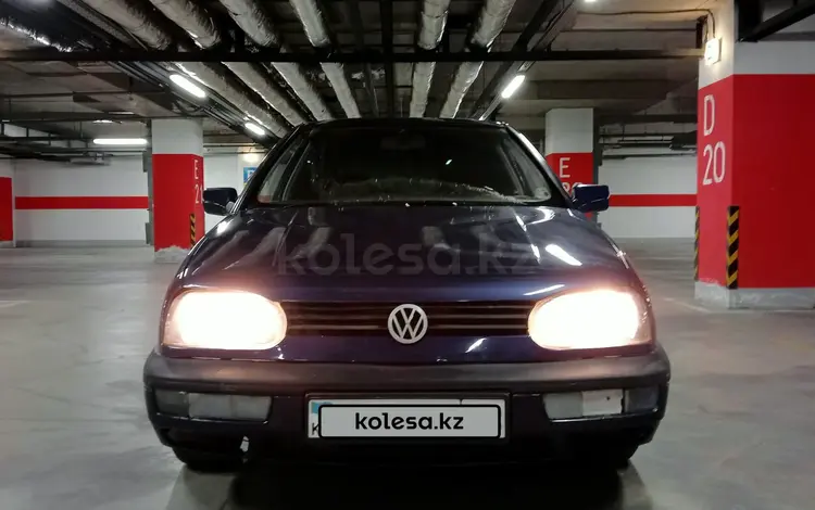 Volkswagen Golf 1995 годаүшін1 350 000 тг. в Тараз