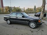 Mercedes-Benz 190 1993 годаүшін1 800 000 тг. в Семей – фото 2