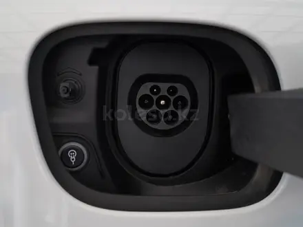 Porsche Macan 2025 года за 70 739 412 тг. в Астана – фото 34