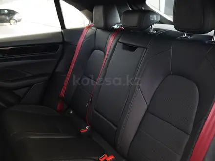 Porsche Macan 2025 года за 70 739 412 тг. в Астана – фото 21