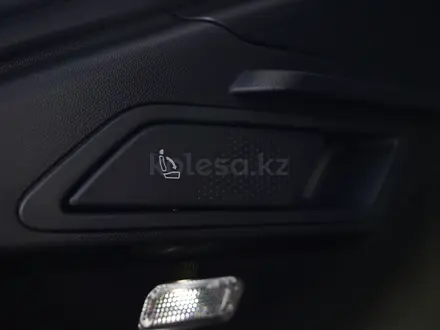 Porsche Macan 2025 года за 70 739 412 тг. в Астана – фото 30
