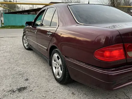 Mercedes-Benz E 320 1996 года за 2 500 000 тг. в Алматы – фото 7