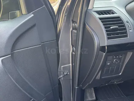 Toyota Land Cruiser Prado 2019 года за 19 000 000 тг. в Алматы – фото 28