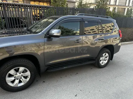 Toyota Land Cruiser Prado 2019 года за 19 000 000 тг. в Алматы – фото 4