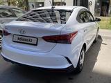 Hyundai Accent 2022 годаүшін7 800 000 тг. в Астана – фото 2