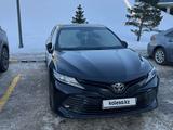 Toyota Camry 2018 года за 13 500 000 тг. в Астана – фото 5