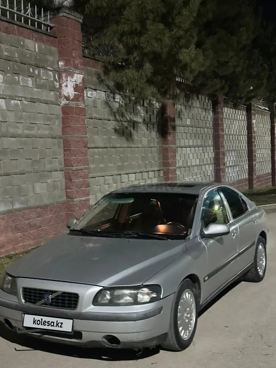 Volvo S60, 2002