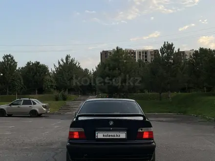 BMW 328 1991 года за 1 750 000 тг. в Астана – фото 4