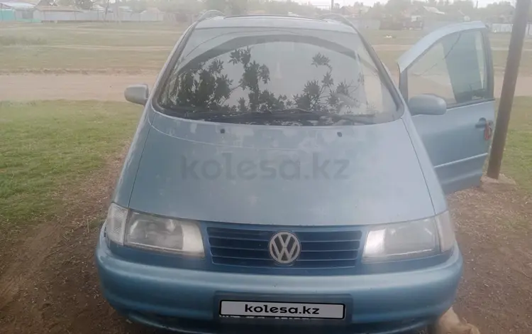 Volkswagen Sharan 1999 года за 1 600 000 тг. в Уральск