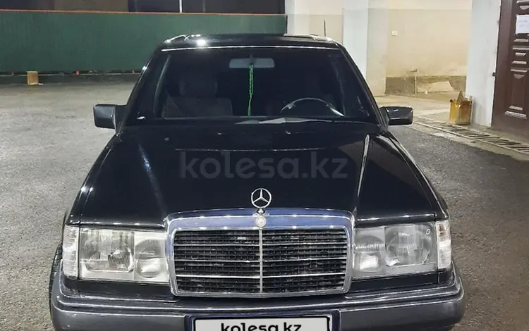 Mercedes-Benz E 220 1992 года за 2 100 000 тг. в Шымкент
