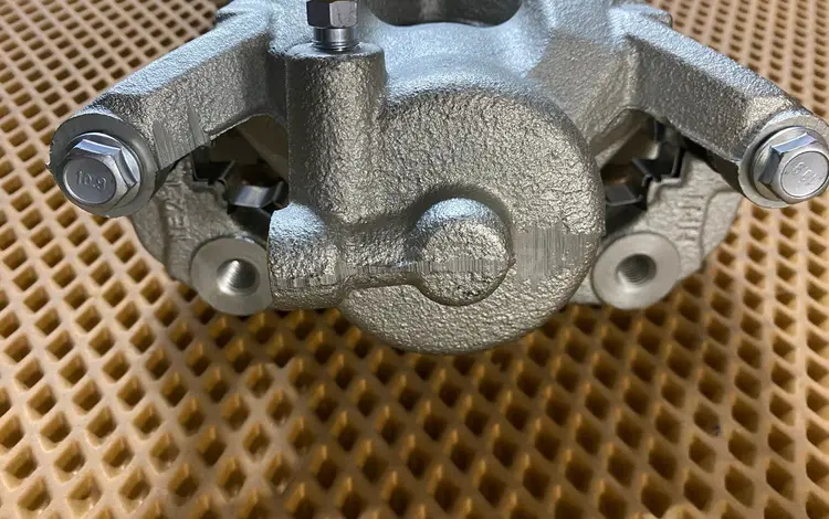 Суппорт тормозной за 17 000 тг. в Алматы