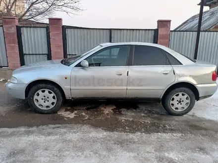 Audi A4 1997 года за 1 600 000 тг. в Алматы – фото 4