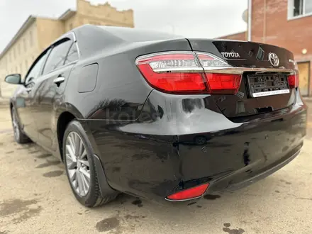 Toyota Camry 2016 года за 11 500 000 тг. в Уральск – фото 10