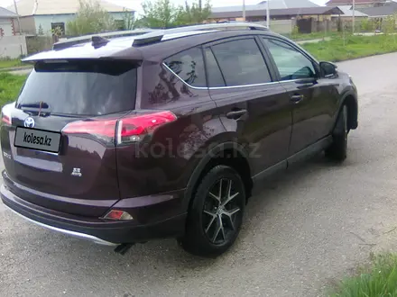 Toyota RAV4 2018 года за 11 500 000 тг. в Шымкент