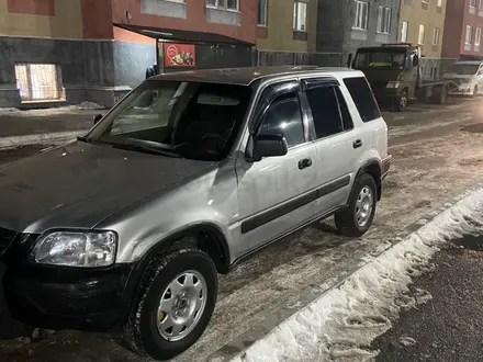 Honda CR-V 1998 года за 3 500 000 тг. в Астана – фото 5