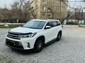 Toyota Highlander 2019 годаfor22 000 000 тг. в Шымкент – фото 2