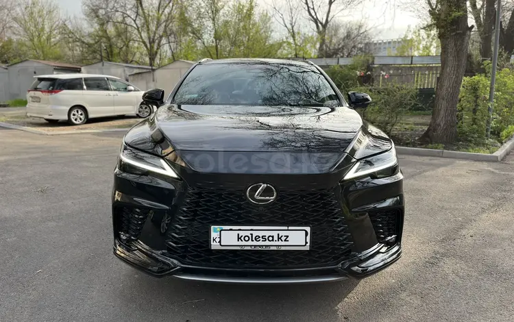 Lexus RX 500h 2023 года за 46 800 000 тг. в Алматы