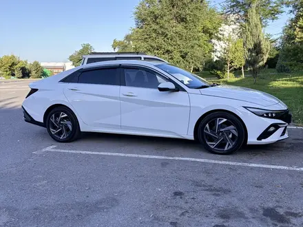 Hyundai Elantra 2024 года за 8 200 000 тг. в Шымкент – фото 2