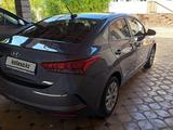 Hyundai Accent 2021 года за 7 200 000 тг. в Туркестан – фото 2
