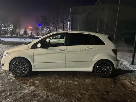 Mercedes-Benz B 180 2009 года за 5 100 000 тг. в Астана – фото 10