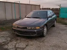 Mitsubishi Galant, 1995