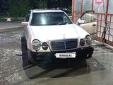 Mercedes-Benz E 200 1997 года за 2 100 000 тг. в Петропавловск – фото 5
