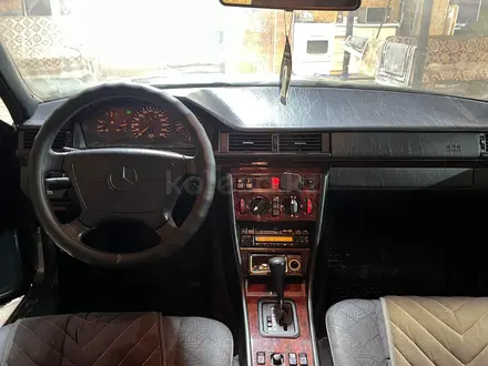 Mercedes-Benz E 320 1995 года за 3 700 000 тг. в Алматы – фото 6