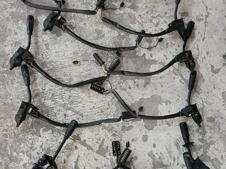 Включатель дворника MB 190 w190 w201 w202 w124 w140 w210 за 10 999 тг. в Шымкент