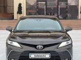 Toyota Camry 2023 года за 18 000 000 тг. в Караганда – фото 2