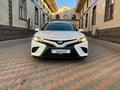 Toyota Camry 2020 года за 9 200 000 тг. в Алматы – фото 11