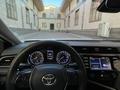 Toyota Camry 2020 года за 9 200 000 тг. в Алматы – фото 16