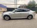 Kia K5 2017 года за 7 000 000 тг. в Алматы – фото 2