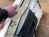 Рено Дастер крышка багажника за 150 000 тг. в Астана – фото 4