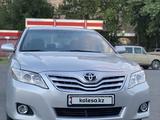 Toyota Camry 2010 года за 6 500 000 тг. в Астана – фото 2