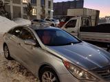 Hyundai Sonata 2010 годаfor5 500 000 тг. в Астана – фото 2